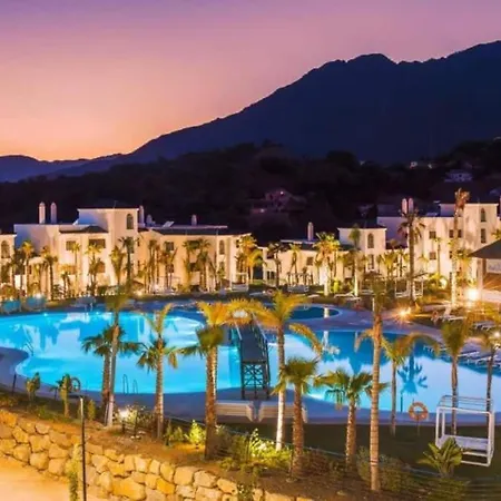 Apartment New Luxury In Family W Pools Wifi