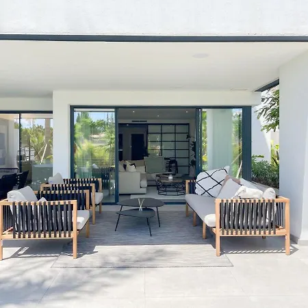 Apartment New Luxury In Family W Pools Wifi