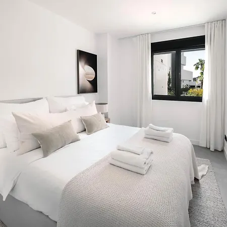 Apartment New Luxury In Family W Pools Wifi Estepona