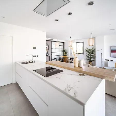 Apartment New Luxury In Family W Pools Wifi